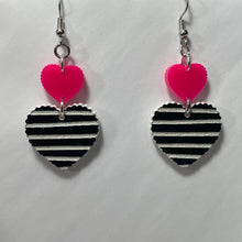 Load image into Gallery viewer, Checkered & Striped Hearts